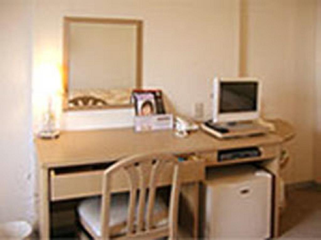Best Inn Uozu חדר תמונה