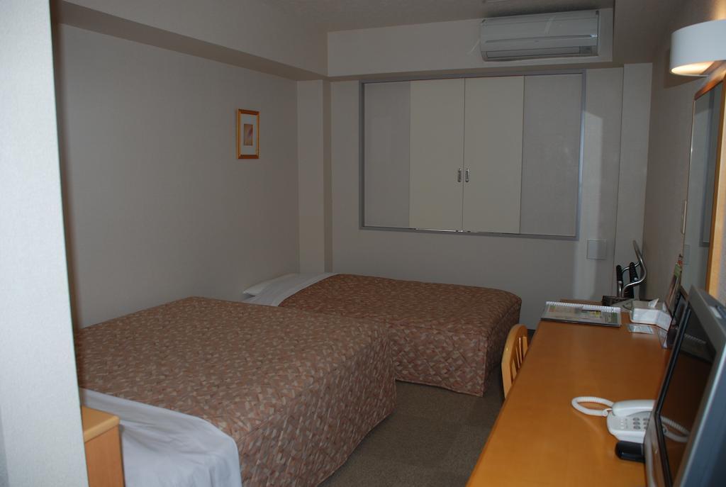 Best Inn Uozu חדר תמונה