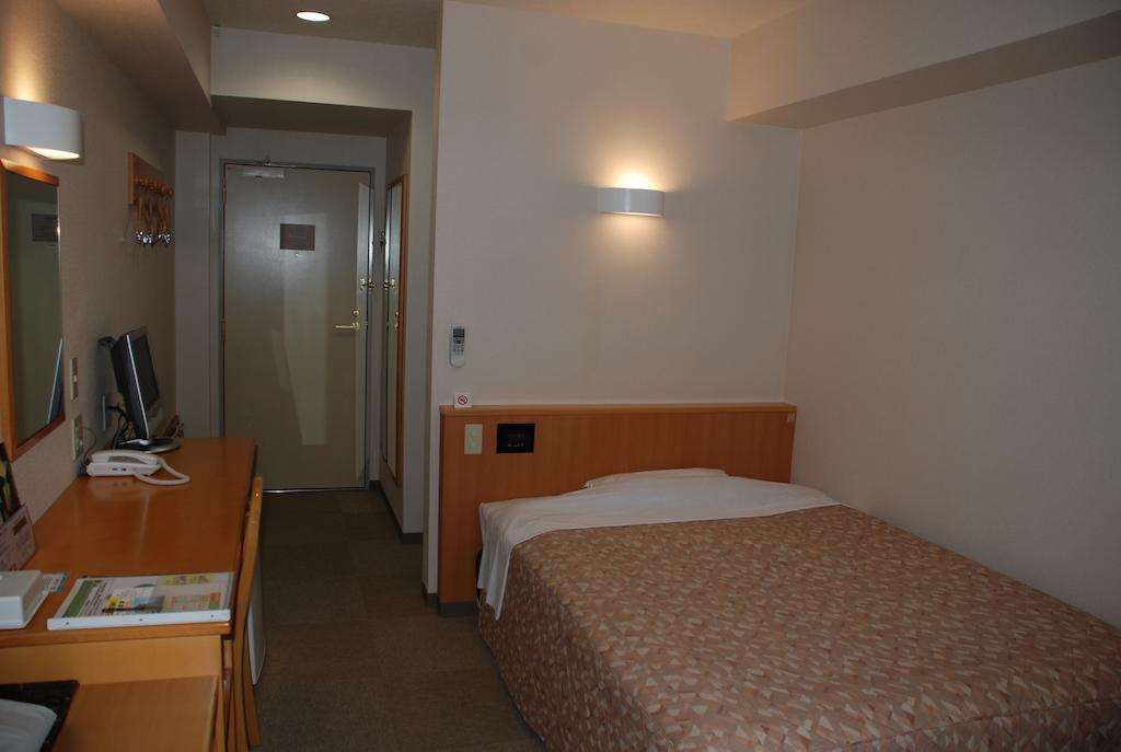 Best Inn Uozu חדר תמונה
